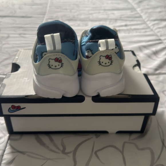 Nike Presto QS Hello Kitty Kids Shoes - Blue - Picture 2 of 4